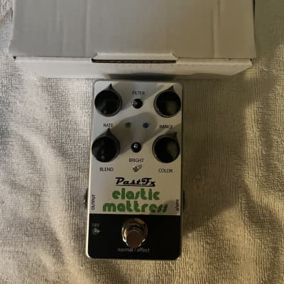PastFx Elastic Mattress Flanger / Chorus - has an electric