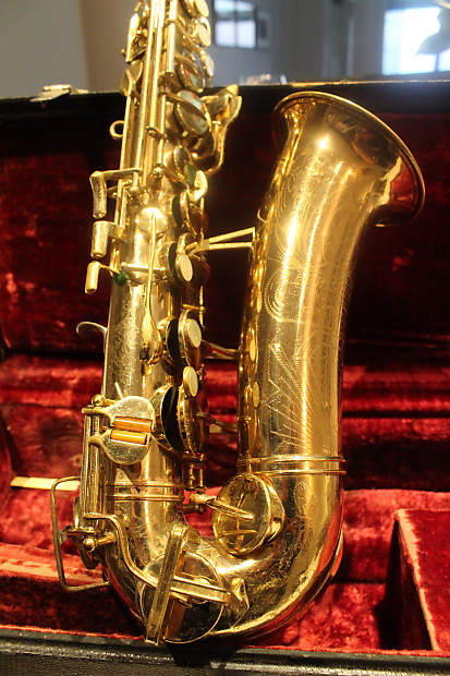 1942 Buescher Aristocrat Series II 