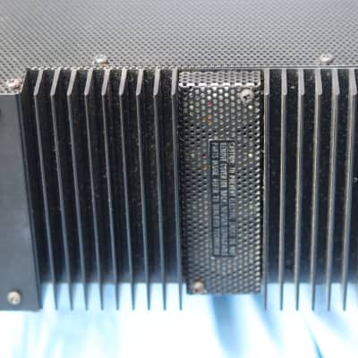 Marantz 240 power  amplifier  made in USA  black panel - black image 4