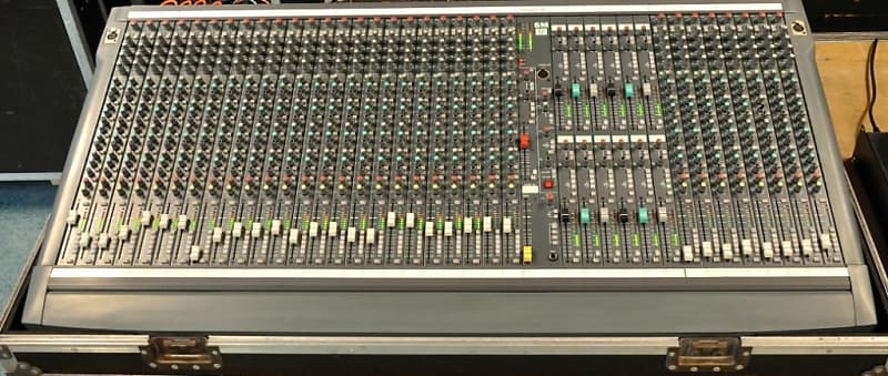 Soundcraft SM12 40-Channel Live/Studio Mixing Console