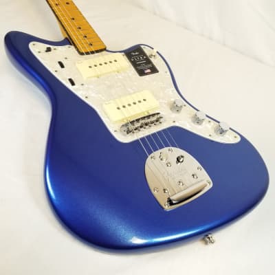 Fender American Ultra Jazzmaster, Maple Fingerboard, Cobra Blue, Molded Case 2023 image 8