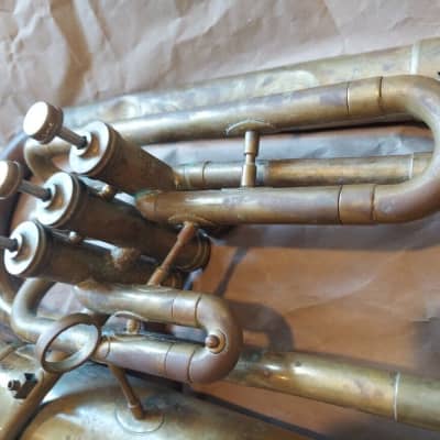 Conn brass baritone horn, USA, Fair condition, with mouthpiece image 3