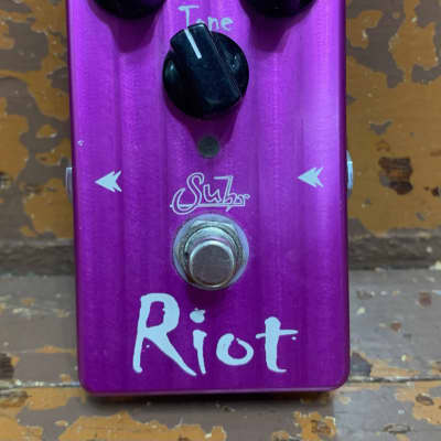 Suhr Riot