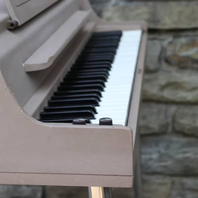 Fully Restored Wurlitzer 140B Electric Piano for both 120V/230V with FX Loop image 8