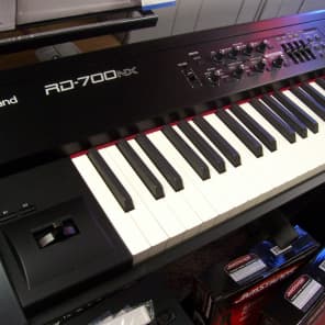 Roland RD-700NX 88-Key Digital Piano