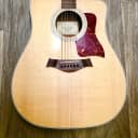 Taylor 210ce Sitka Spruce / Rosewood Dreadnought
