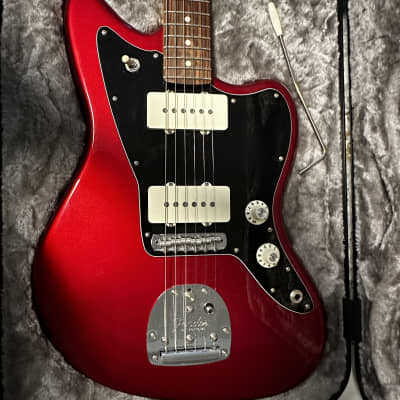 Fender Fender American Professional Jazzmaster Electric Guitar, 2017 - Rosewood Fingerboard, Candy Apple Red image 2