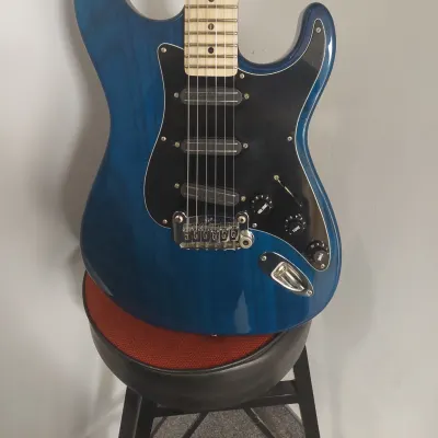 G&L Legacy Special USA  Blue image 3