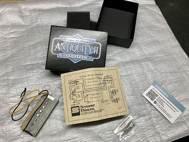 Seymour Duncan Retrospec'd Antiquity II Surfer Strat Neck – Chicago