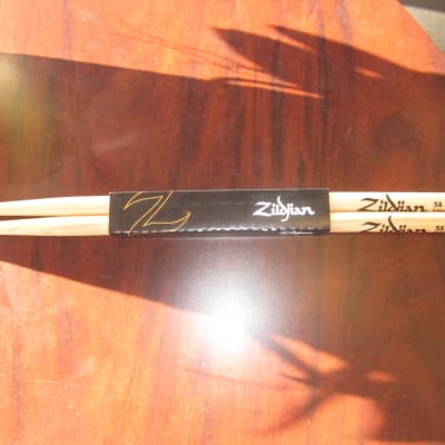 Zildjian 5a wood natural drumsticks  Select Hickory image 1