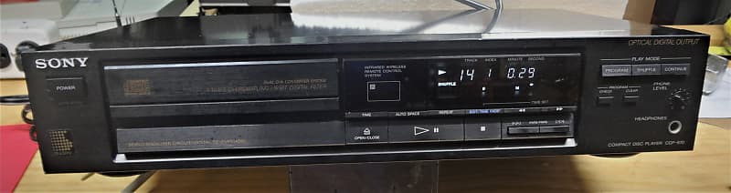 Sony CD Player w Remote, Manual, Japan Made Top Line /  Burr Brown DCA chip & more - Model # CDP-670 image 1