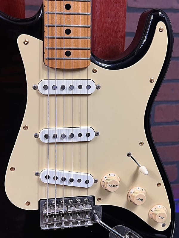 Yamaha SR450S Super Rock'n Roller Stratocaster (Black) Maple
