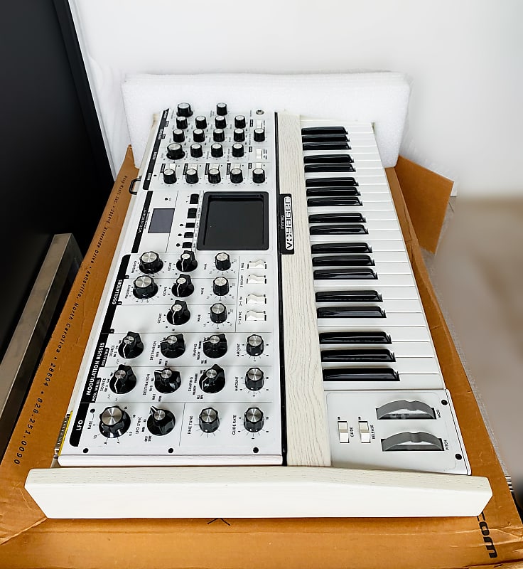 Moog Voyager 【08月06日限定特別価格！】 Moog Voyager