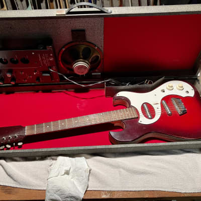 Silvertone Silvertone guitar with Amplifier in case 1964-1966 image 8