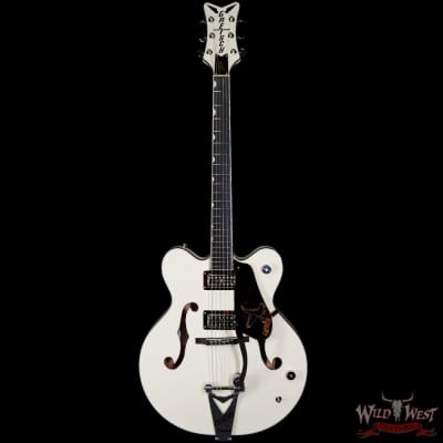 Gretsch G6636T-RF Richard Fortus Signature Falcon Center Block with String-Thru Bigsby Ebony Fingerboard Vintage White image 3