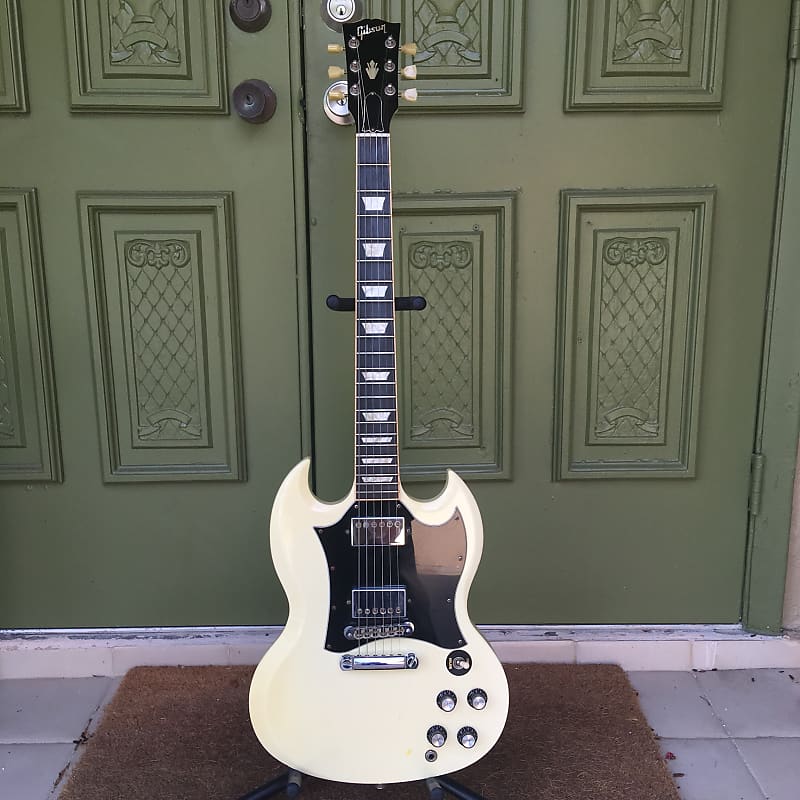 Gibson SG White 2010 Limited Edition Ebony w Coil Tap and