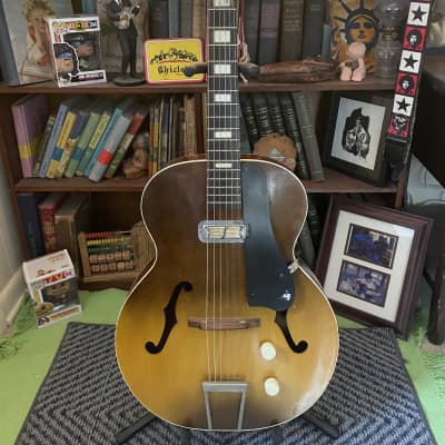 Early 1960’s Harmony Hollywood H39 Hollow body electric guitar - Tobacco burst for sale