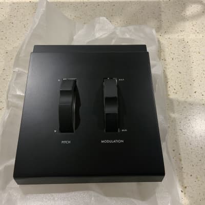 Moog Sub 37 Complete, orginal new set of wheels