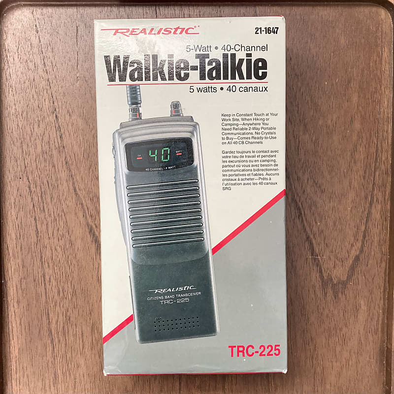 Realistic TRC225 WalkieTalkie 40Channel 211647 Reverb