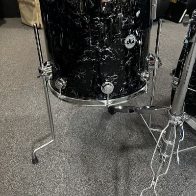DW Collector's Series 10/12/16/22 Maple/Mahogany Drum Kit Set in Black Velvet image 11