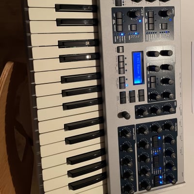 Access Virus Indigo 37-Key Digital Synthesizer 2010s - White