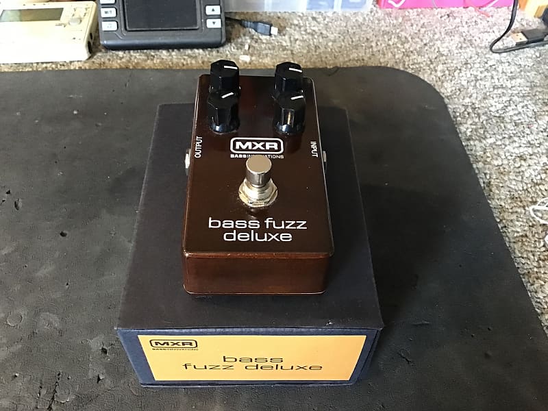MXR M84 Bass Fuzz Deluxe