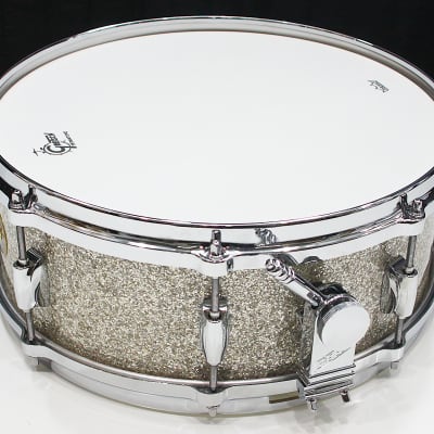 Gretsch USA Custom 5.5" x 14" 8-Lug Snare Drum w/ VIDEO! Silver Glass Nitron & G5471 Mini Lugs image 2