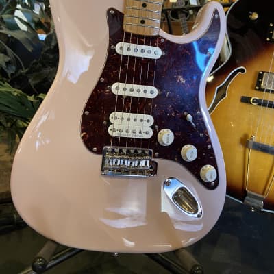 Fender Shell Pink HSS Strat w/ 50's Classic Player Neck / Pearly Gate and Texas Spec Pickups / Tweed image 5