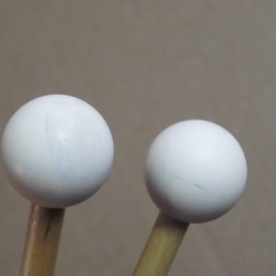 one pair new old stock near A+ Mike Balter MB93B (93B) Extra Hard Keyboard Mallets, 1 plastic (phenolic) round white HEADS and natural birch HANDLES - mid to late 1990s (+ packaging) Unwound Series image 3