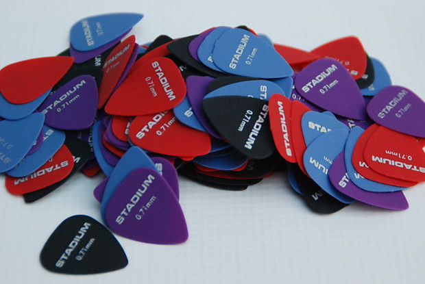 STADIUM .71 mm Guitar Picks Pack of 150 w Free Guitar String Winder