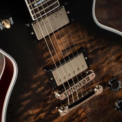 Gibson Les Paul Custom - 5A Quilt Top, Cobra Burst image 6