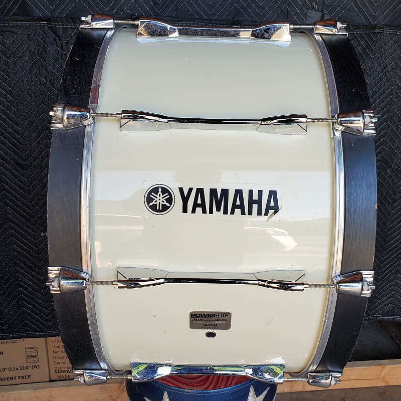 YAMAHA 26