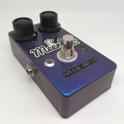 Futile Art FX Custom Shop 🐿️ Meerkat Distortion Fuzz Colorshift Blue/Purple image 4