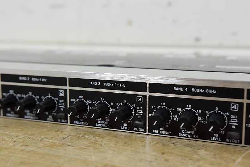 Behringer Ultra-Q Pro PEQ2200 5-Band Parametric Equalizer
