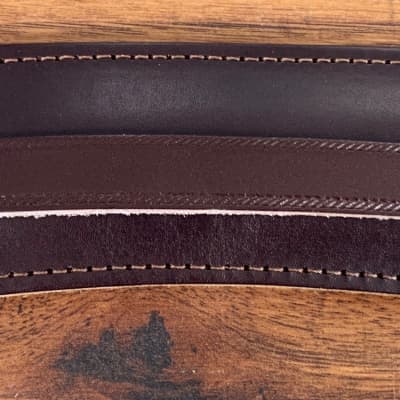 Levy's M25-DBR 5/8" Veg-tan Leather Classic 50's Pad Guitar Strap Brown image 2