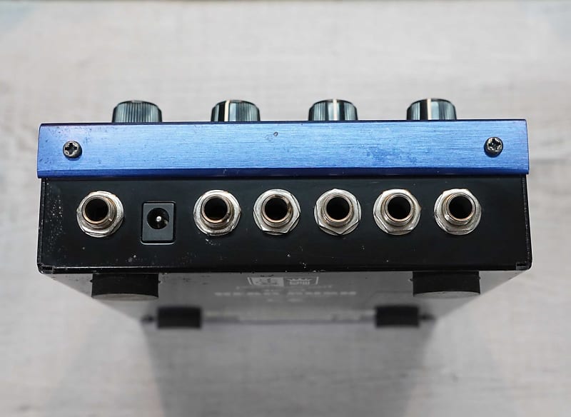 ギター AKAI E2 Head Rush Akai E2 Headrush Delay/Looper Pedal Review