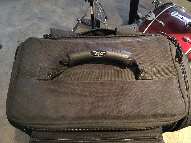 Gig Bags | Taylor Guitars