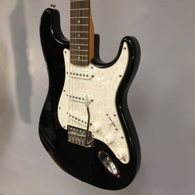 Squier Classic Vibe '70s Stratocaster Black (refurbished) image 3