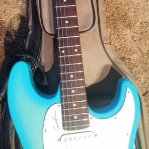 Godin Session Limited Edition Coral Blue image 3