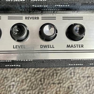 Supro Model 1932R Royale 50-Watt 1x12" Guitar Combo Amplifier - B stock image 6
