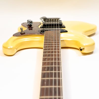 Mosrite The Ventures Model '65 Reissue Guitar with Case - Pearl White image 10