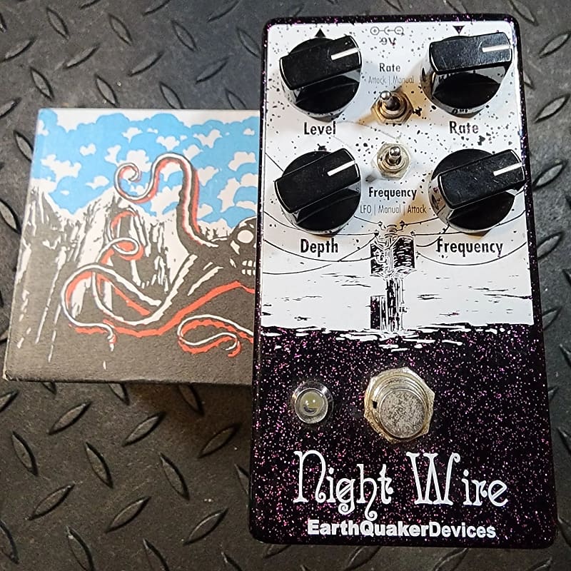 EarthQuaker Devices Night Wire Wide Range Harmonic | Reverb