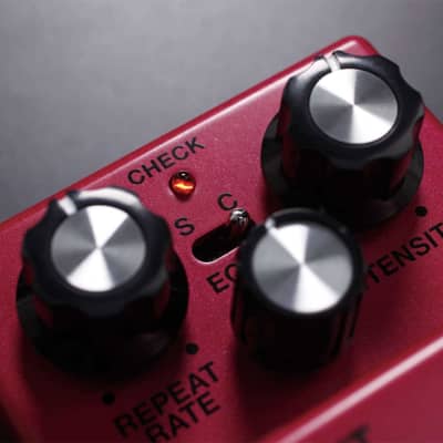 Boss DM-2W Waza Craft Delay Pedal | Reverb Canada