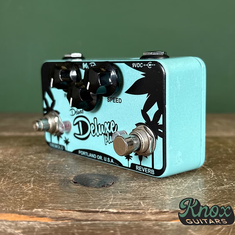 Mr. Black Deluxe DeluxePlus