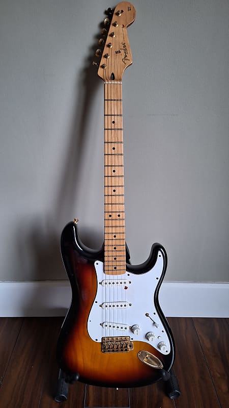 ギター Fender deluxe Players Stratocaster Fender Deluxe Player's Stratocaster Review | Live Musician Central