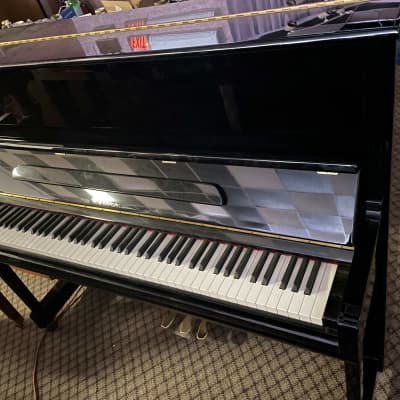 Samick U1 UprightPiano type Never Played/ Owned, tuned and maintained,delivery+warranty full service image 1