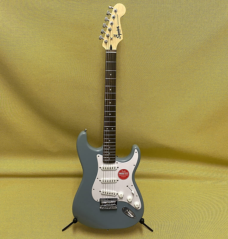037-1001-548 Squier Bullet Stratocaster HT Electric Guitar Sonic Gray image 1