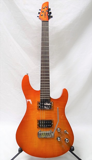 Yamaha RGX820Z Stereo Piezo Electric Guitar