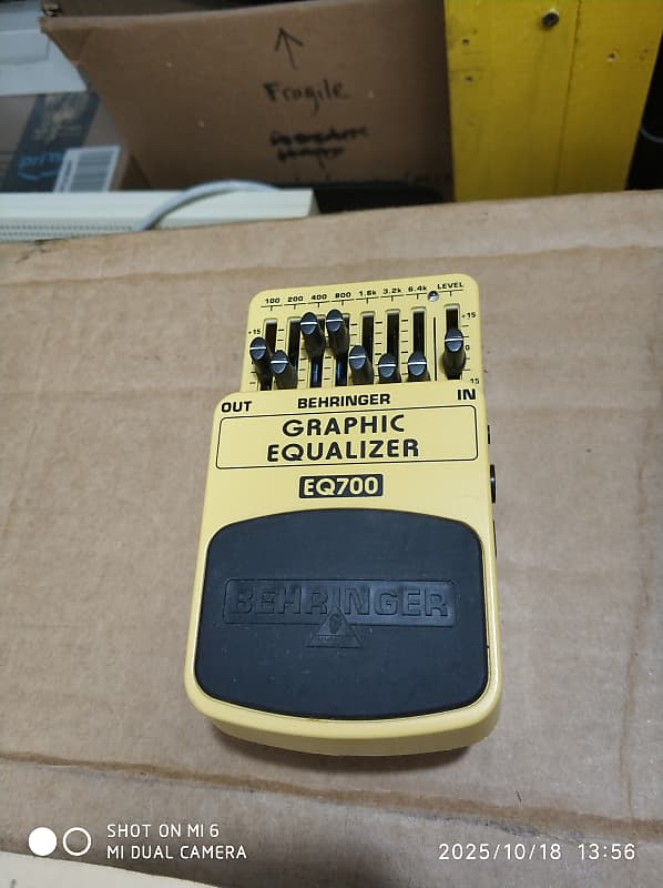 Behringer Graphic Equalizer