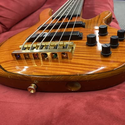 Yamaha TRB-JP1 John Patitucci Signature 6-String Bass Amber image 5